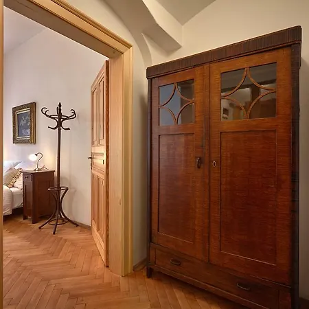 Queen Bee Apartments Prague Room photo