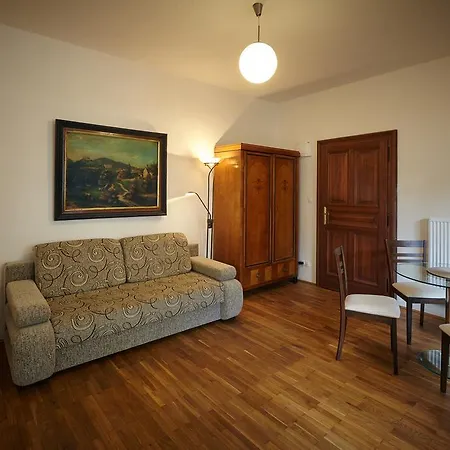 Queen Bee Apartments Prague Room photo